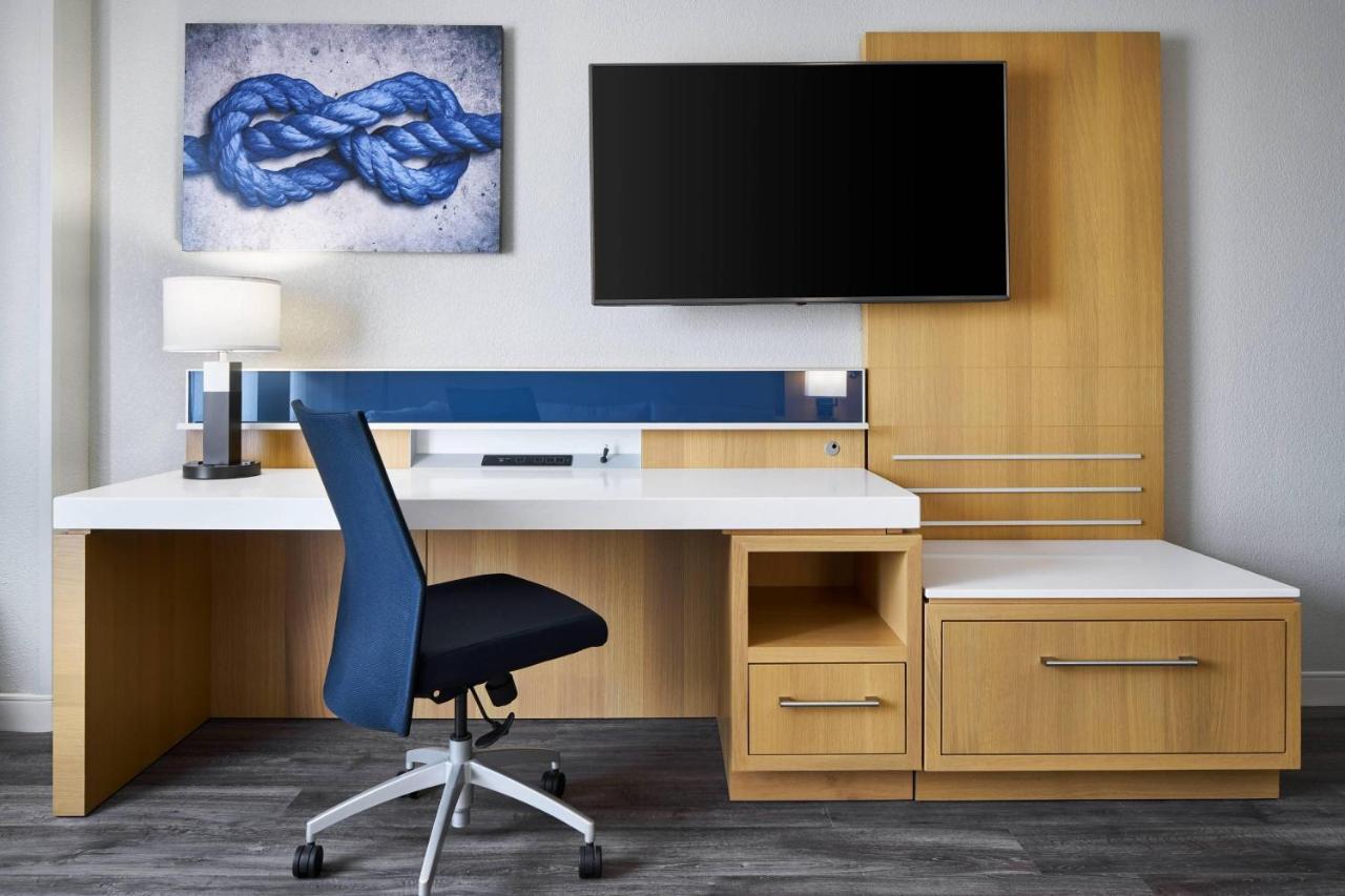 Delta Hotels By Marriott Norfolk Airport Εξωτερικό φωτογραφία