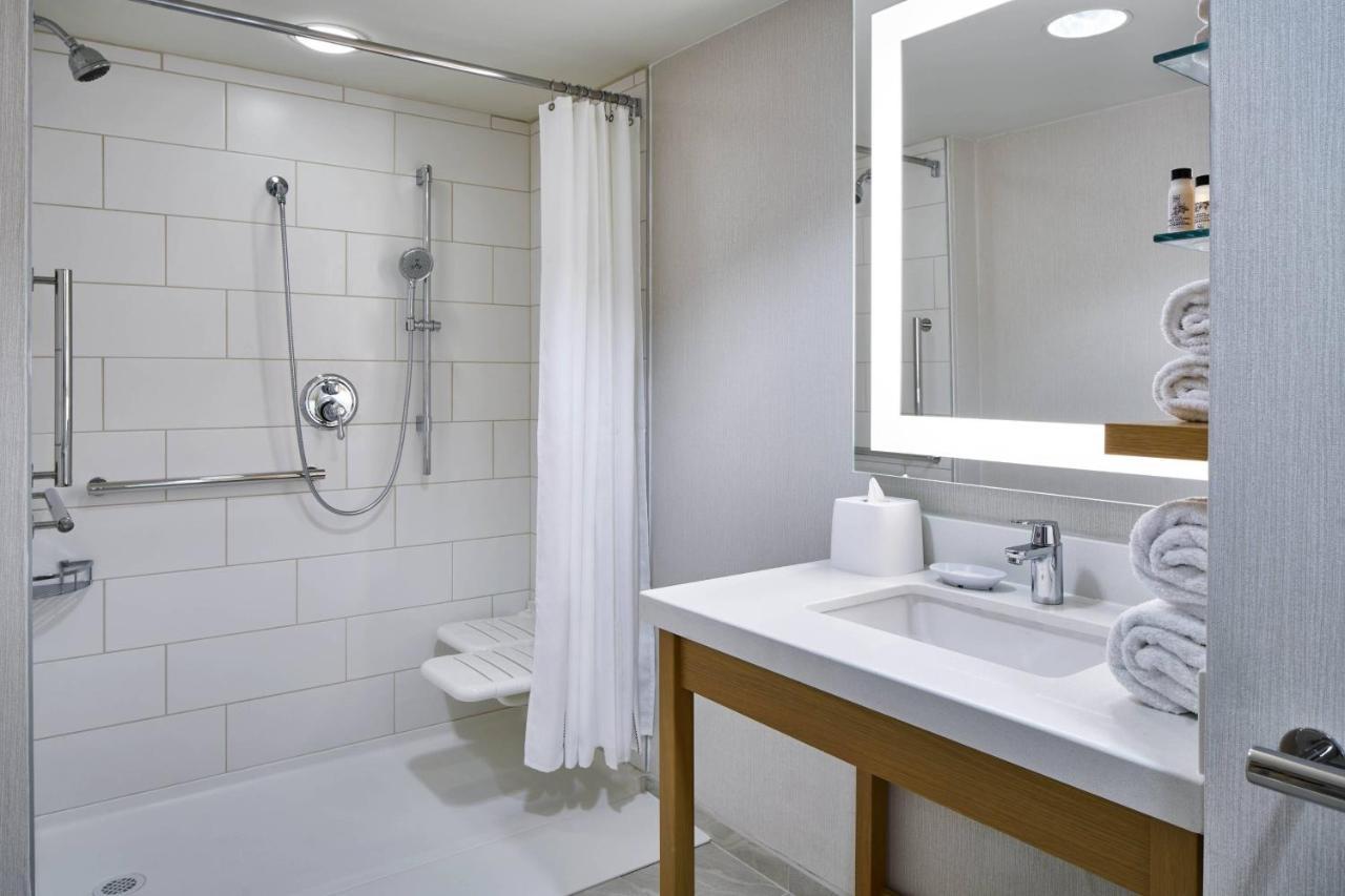 Delta Hotels By Marriott Norfolk Airport Εξωτερικό φωτογραφία