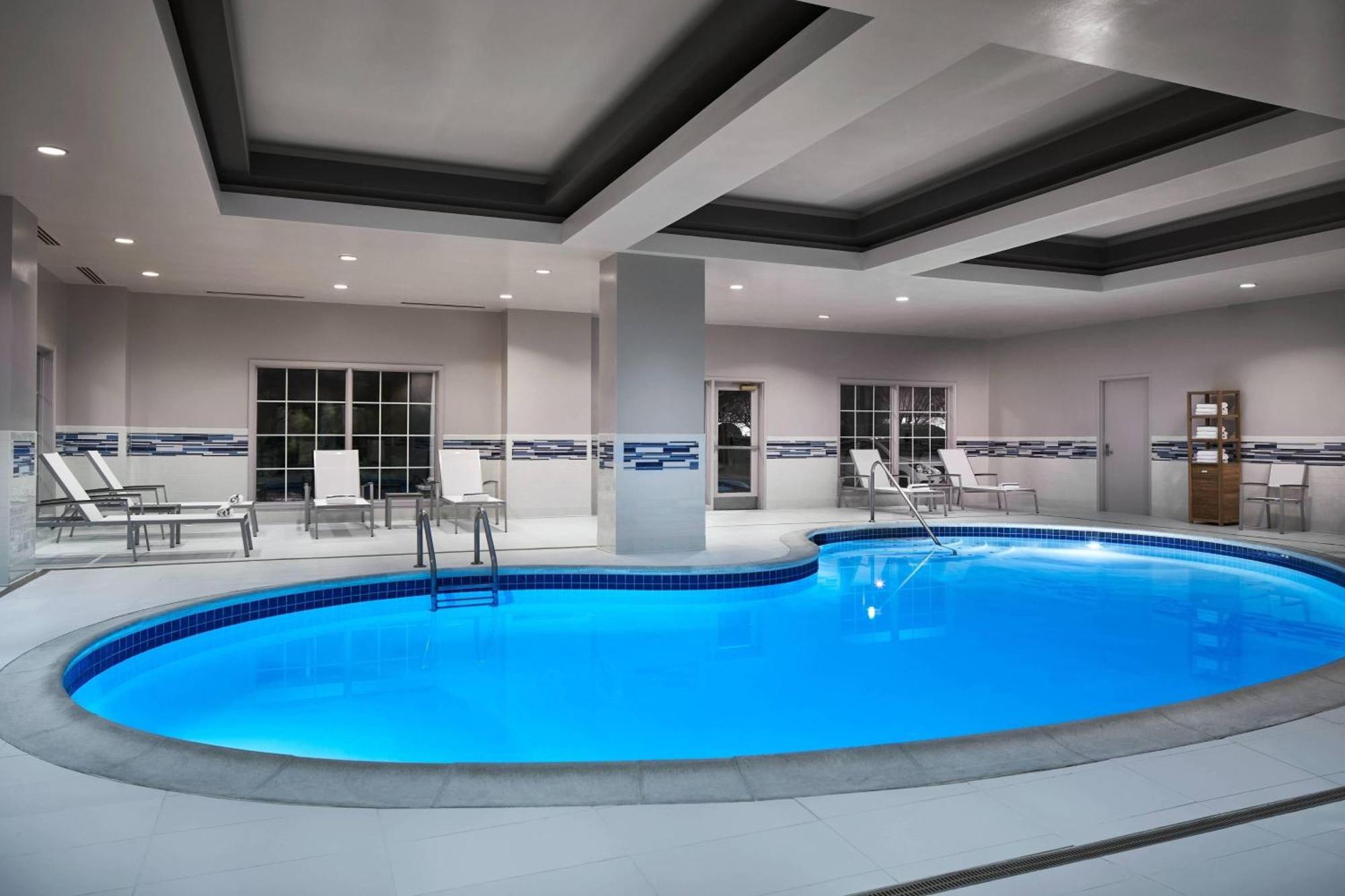 Delta Hotels By Marriott Norfolk Airport Εξωτερικό φωτογραφία