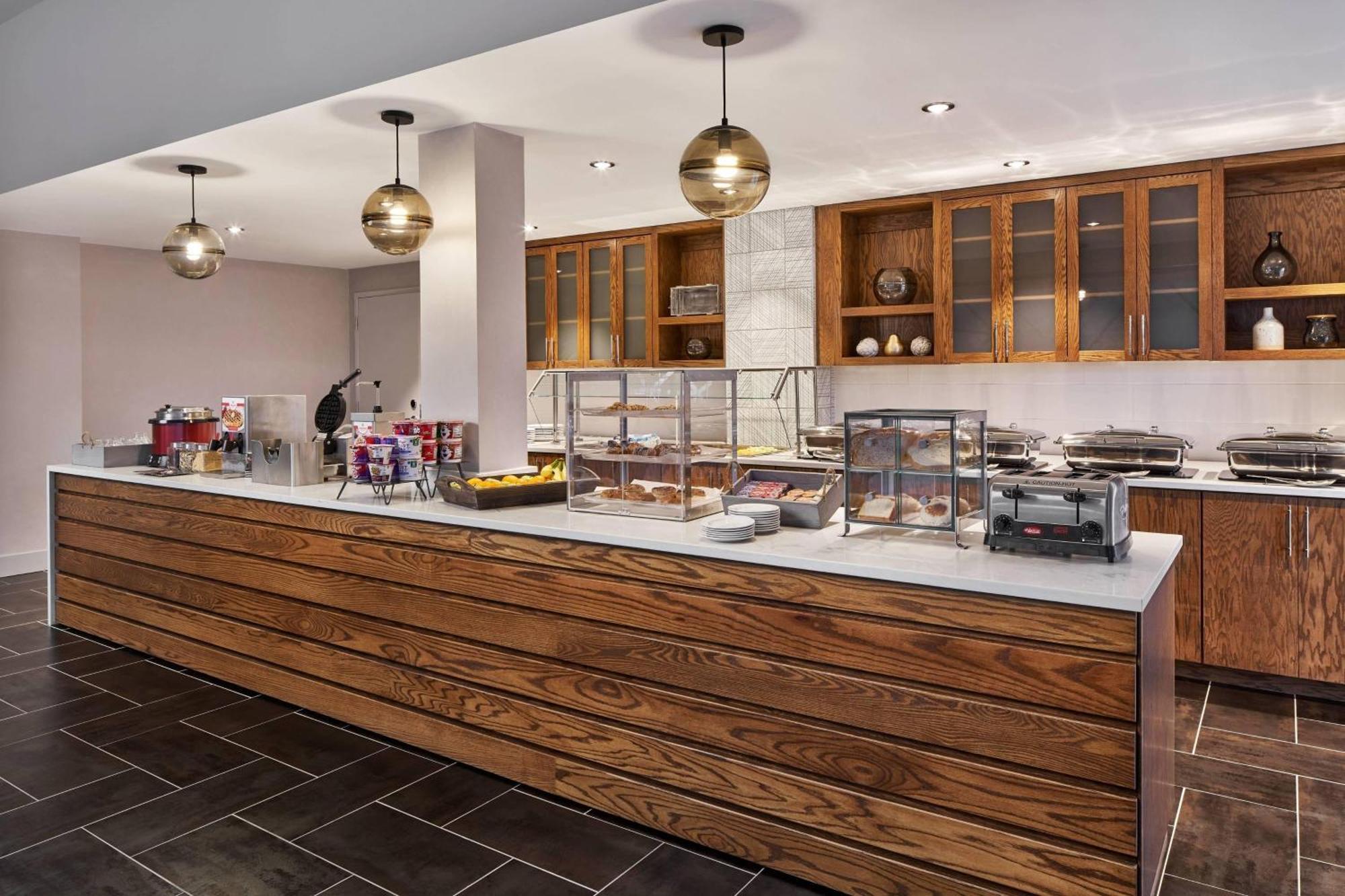 Delta Hotels By Marriott Norfolk Airport Εξωτερικό φωτογραφία